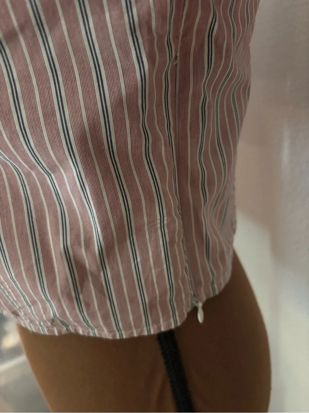 LOFT Pink and White Striped Poplin Corset Seamed Blouse SZ 4 Great Condition.